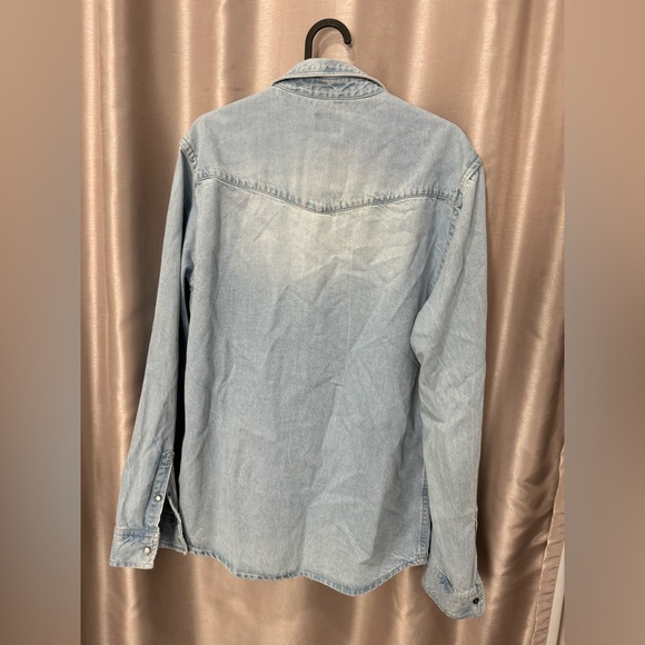 Guess denim shirt - Picture 2 of 4